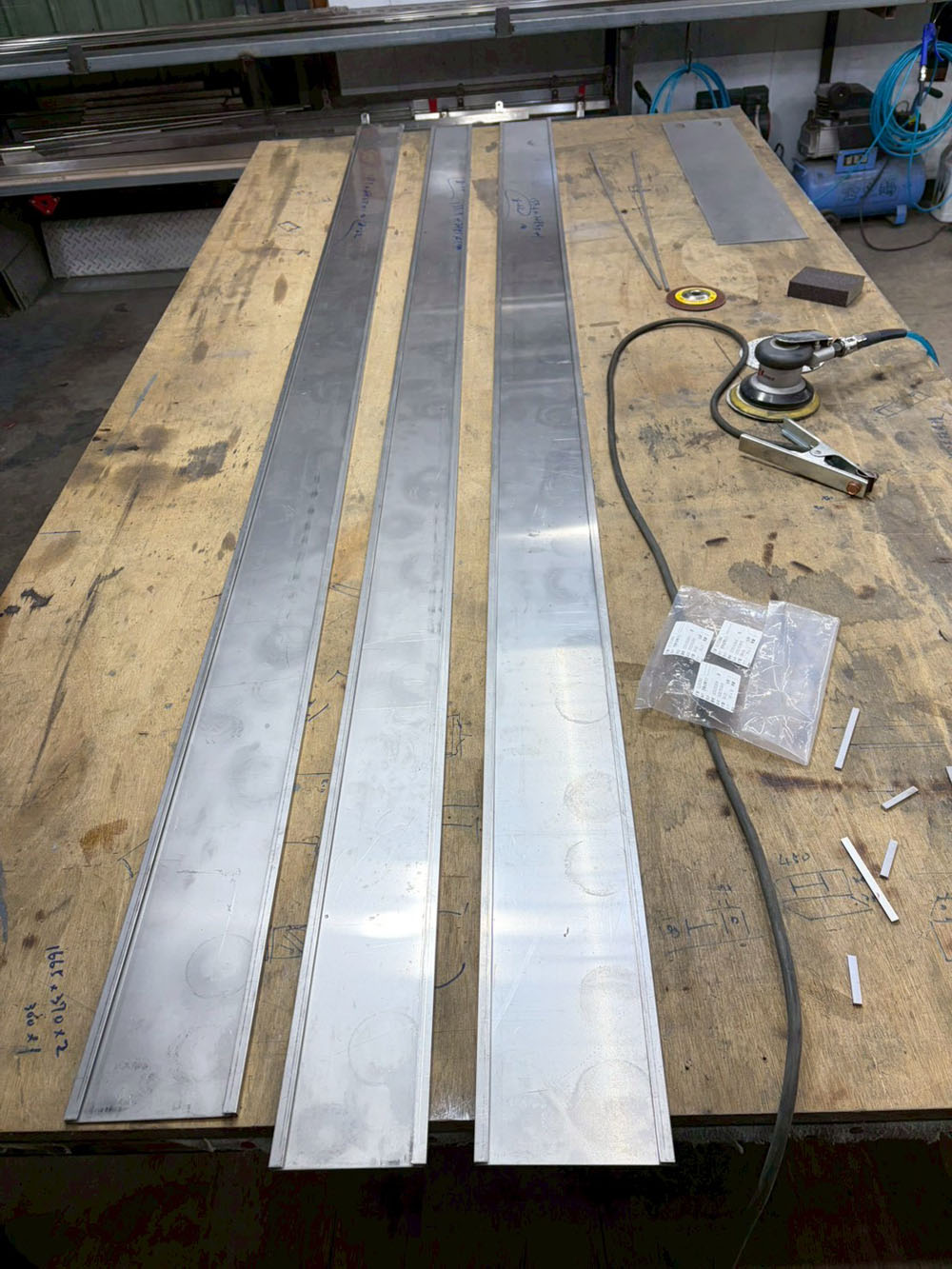 白鐵貼版 門片貼版